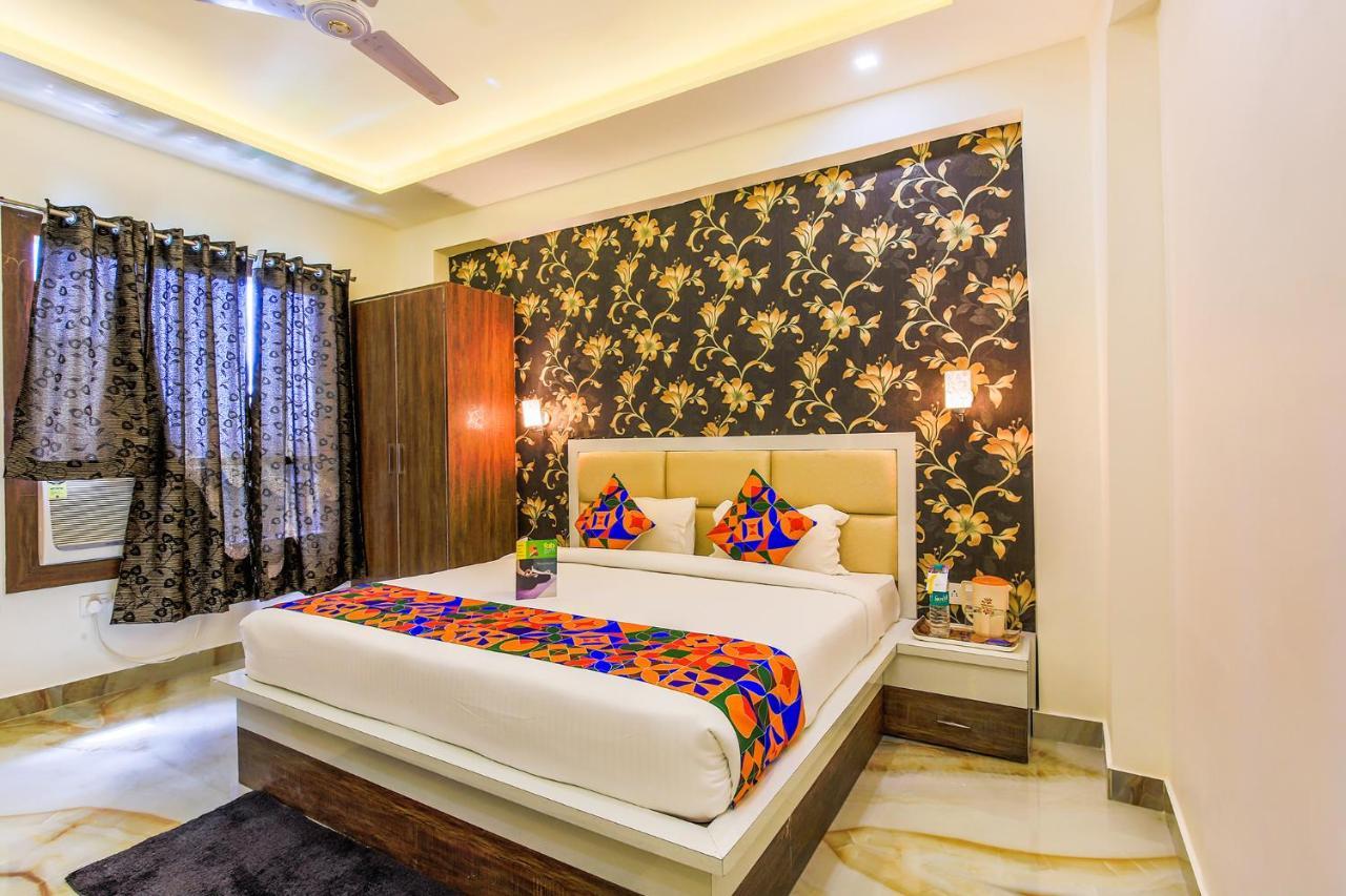 Fabhotel Star Of Taj Restobar Fatehabad Road Agra  Eksteriør bilde