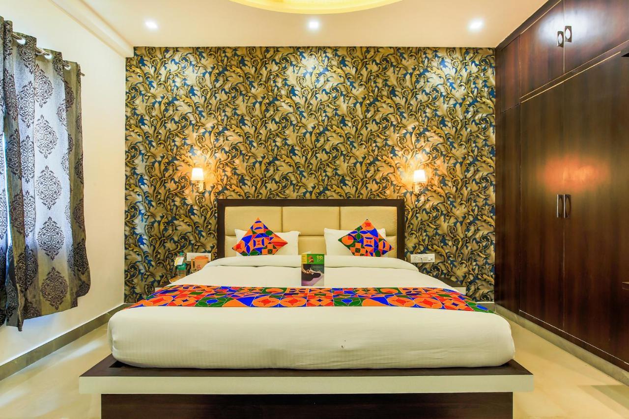 Fabhotel Star Of Taj Restobar Fatehabad Road Agra  Eksteriør bilde